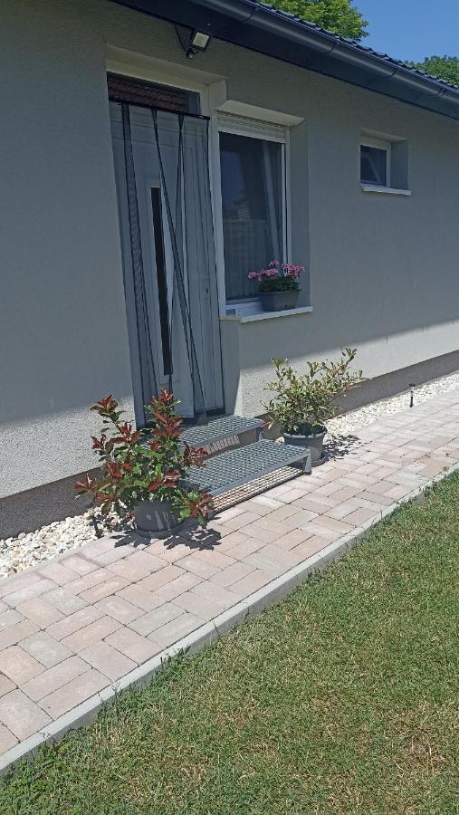 Sueni Apartman Ordacsehi Eksteriør bilde