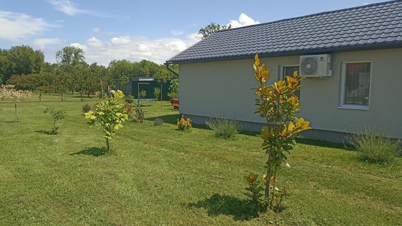 Sueni Apartman Ordacsehi Eksteriør bilde